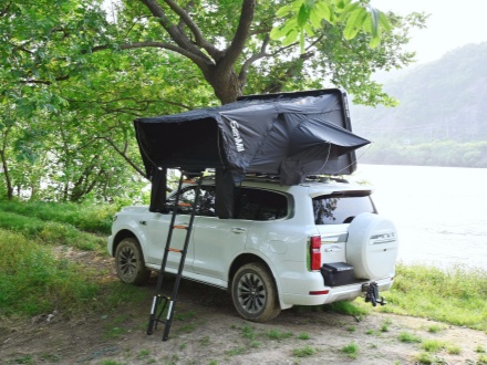 Roof Tent Provides a Safe And Comfortable "Home" For Your Outdoor Journey